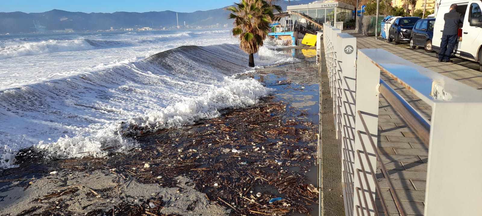 Savona La Mareggiata Non Risparmia Gli Stabilimenti Balneari