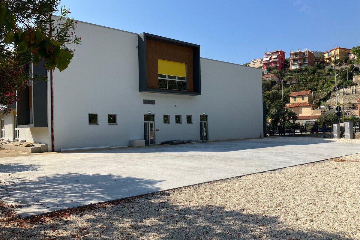 Alassio Ultime Rifiniture Per La Scuola Media Di Via Gastaldi