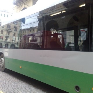 Albenga, domani variazione servizio bus per lo spettacolo pirotecnico