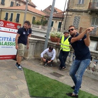 Si apre con il sole il &quot;1° Challenge Alassio Street Golf&quot;