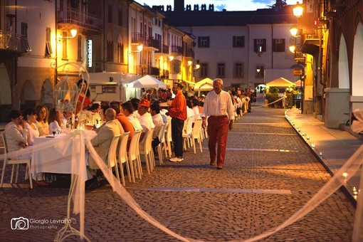 Torna la Notte Romantica a Millesimo