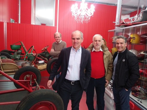 Albenga, il sindaco Cangiano in visita al Museo dei Kart e del Casco: &quot;Un grande piacere&quot;