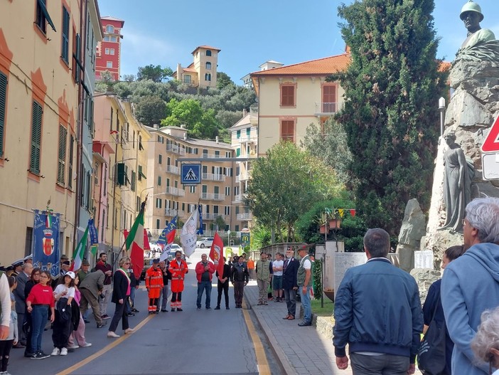 Celle celebra il 25 aprile, il corteo e la deposizione delle corone sui cippi e monumenti del paese (FOTO E VIDEO)