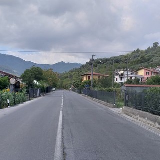 Stellanello, i cittadini segnalano la pericolosità della Sp 13 nella frazione San Lorenzo: &quot;Si rischia la vita ogni volta che si attraversa la strada&quot;