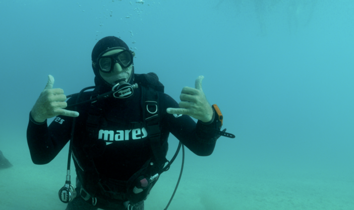 Paolo Cappucciati bissa il record internazionale: 24 ore in immersione nel Golfo dell'Isola