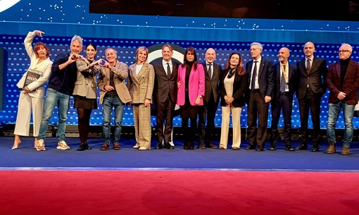 Genova, Festival Orientamenti al via con Roberto Vecchioni, Vincenzo Schettini e Debora Massari