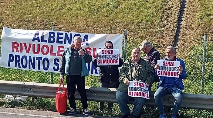 Albenga, apre Esselunga, #senzaprontosoccorsosimuore manifesta: &quot;Rivogliamo il Pronto Soccorso&quot;