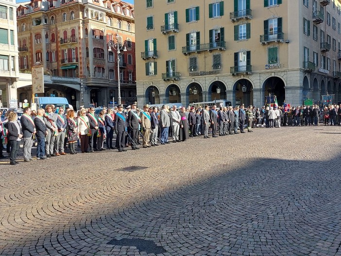 Savona celebra il 4 novembre, anniversario della fine della Prima Guerra Mondiale (FOTO e VIDEO)