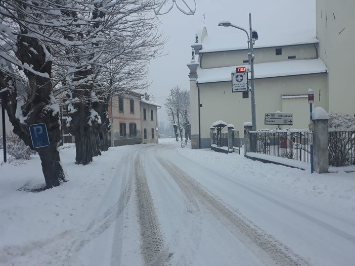 Val Bormida, temperature sotto lo zero nella notte: il primato del freddo spetta a Giusvalla con -12