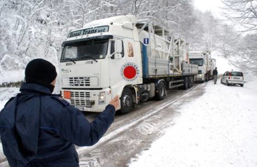 Emergenza neve Valbormida, collegamenti Tpl interrotti. A6 chiusa ai camion