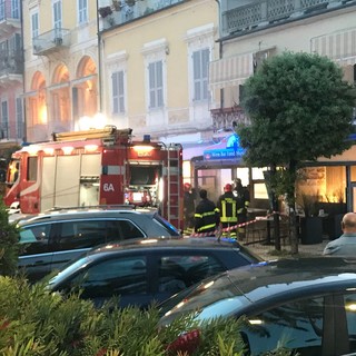 Loano, a fuoco il bar Novecento