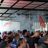 Ansaldo Energia, aeroporto bloccato a oltranza: &quot;Non ce ne andiamo senza garanzie da Roma&quot; (Video)