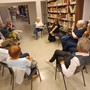 “Club del Libro” a Loano, in biblioteca nuovo incontro dedicato a “Aggiustare l'universo” di Raffaella Romagnolo