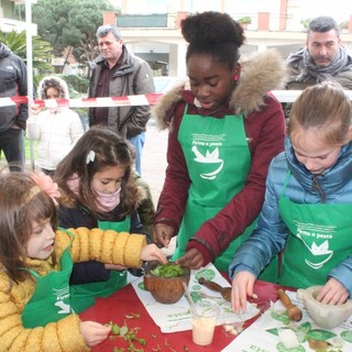 Andora: a Pasqua si torna in piazza a fare il pesto