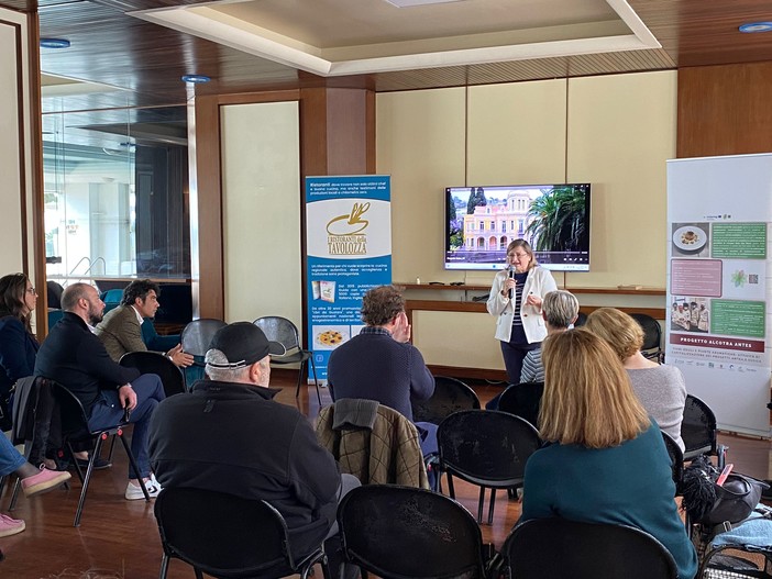 Alassio, “Cucina con i fiori”: al Grand Hotel Diana il convegno “I fiori eduli: tradizione e innovazione”