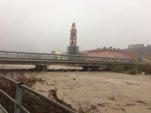 Torna l’acqua a Cairo Montenotte, ma non è ancora potabile