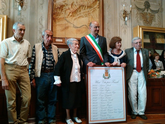 Alla professoressa Fracchia il riconoscimento &quot;Una vita per Finale&quot; (FOTO e VIDEO)