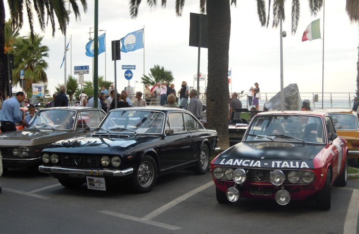 Alassio: raduno di auto classico-sportive