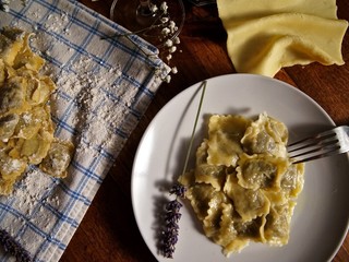 Agnolotti_Sale&amp;pepe(foto Agenzia Acca)