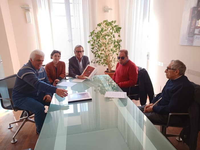 L’Unione Italiana Ciechi e Ipovedenti dona la Costituzione in Braille al comune di Albenga