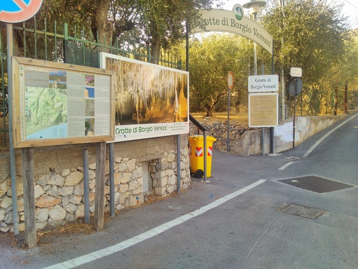 Borgio Verezzi commemora le vittime di Genova