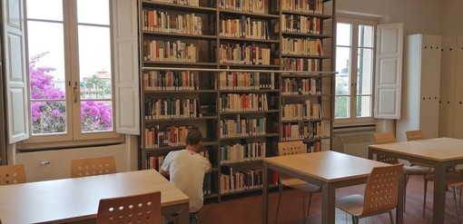 Borgio Verezzi, la biblioteca riapre dopo i lavori di riqualificazione (FOTO)