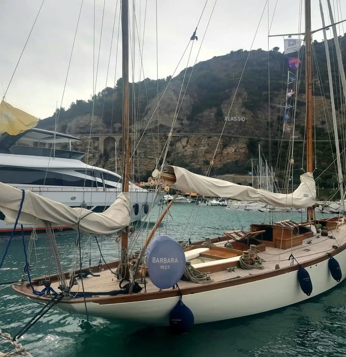 Alassio in Blu: esordio del nuovo anno scolastico all’insegna dell’ambiente e del rispetto delle antiche tradizioni marine