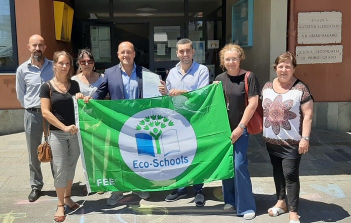 Anche a Laigueglia sventola la Bandiera Verde per il Progetto Eco-Schools