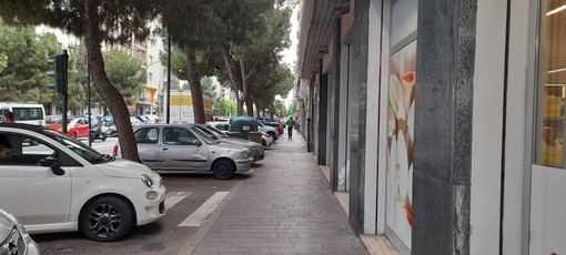 Savona, ladro ruba in auto nel cortile di un palazzo in Corso Tardy&amp;Benech: scatta la denuncia