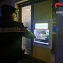 Bloccava gli sportelli ATM per rubare il denaro: 27enne identificato dai Carabinieri di Millesimo