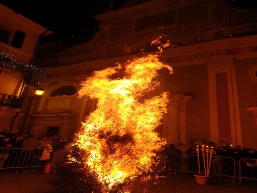 Confuoco e &quot;Pietrese dell'anno&quot;, il 17 dicembre doppia cerimonia in centro