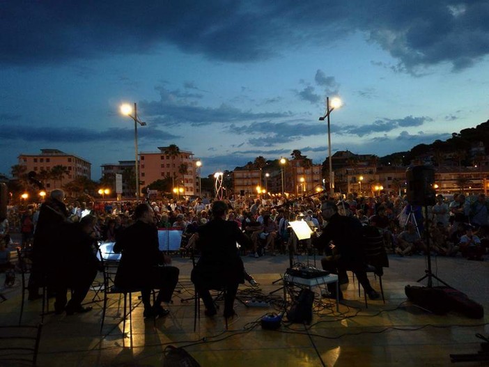 L'Orchestra del Carlo Felice di Genova in &quot;Concerto all'Alba&quot; ad Andora