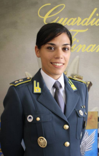 Il comandante Angela Crisci alla guida della Guardia di Finanza di Albenga