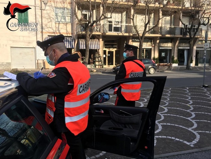 Finale, anziana chiede aiuto ai carabinieri per acquistare le medicine