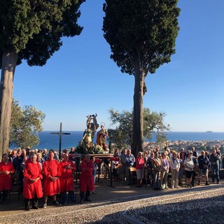 Loano, alla chiesa del Poggio la festa dei Santi Cosma e Damiano