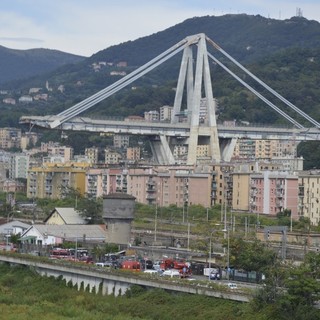 Arresti Autostrade, M5s: &quot;Dopo il crollo del Morandi Toti ha trattato con Castellucci? Comportamento immorale, si dimetta!&quot;