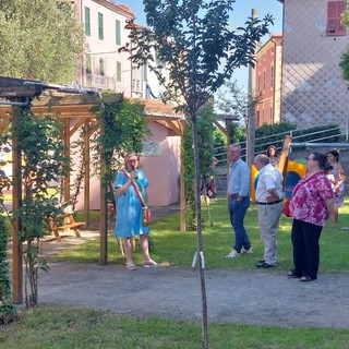 Celle, inaugurati i rinnovati giardini Mezzano: spazio ad un Baby Pit Stop e giochi per i bambini (FOTO)