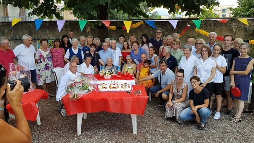 Loano, grande festa per i 100 anni di Anna Mel (FOTO)