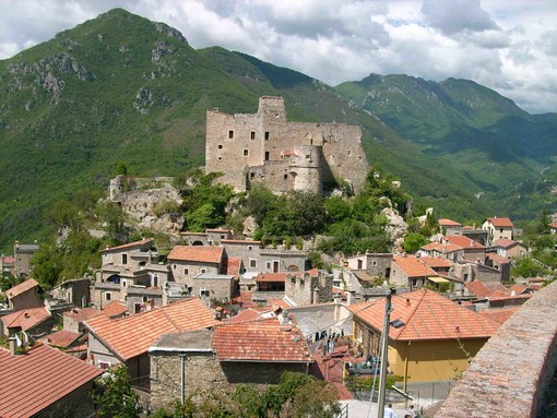 Istituto internazionale di Studi Liguri organizza una visita guidata a Castelvecchio di Rocca Barbena