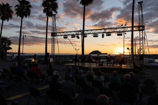 Concerti all’alba: doppio appuntamento al Porto Luca Ferrari di Alassio