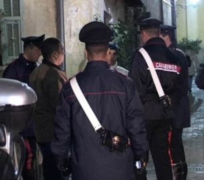 Albenga: ventunenne arrestato con mezzo chilo di hashish