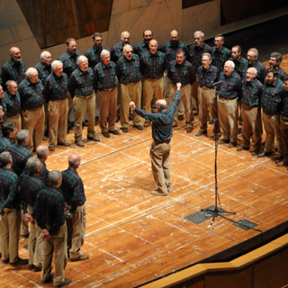 Cairo, sul palco del Teatro &quot;Chebello&quot; il Concerto degli Auguri con il Coro Alpino Monte Cauriol