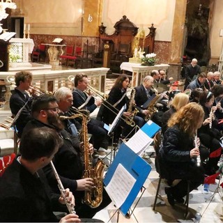 Un successo il concerto natalizio della Banda Musicale 'Città di Alassio'