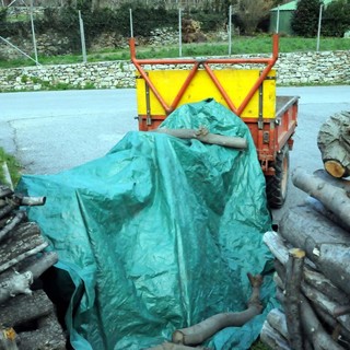 Rialto: si ribalta col trattore, muore consigliere comunale