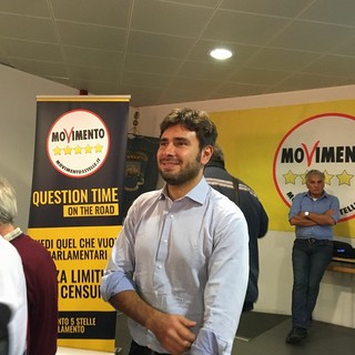 Di Battista a Savona, Question Time in mezzo ai cittadini: &quot;Fare gli interessi della collettività, partendo dalla piccola e media impresa&quot;