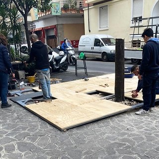 Potatura troppo drastica per l'arancio nel dehor, sanzionato il titolare di un bar ad Alassio