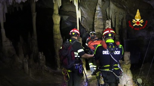 Toirano, due giorni di addestramento Speleo Alpino Fluviali alle Grotte per i Vigili del Fuoco