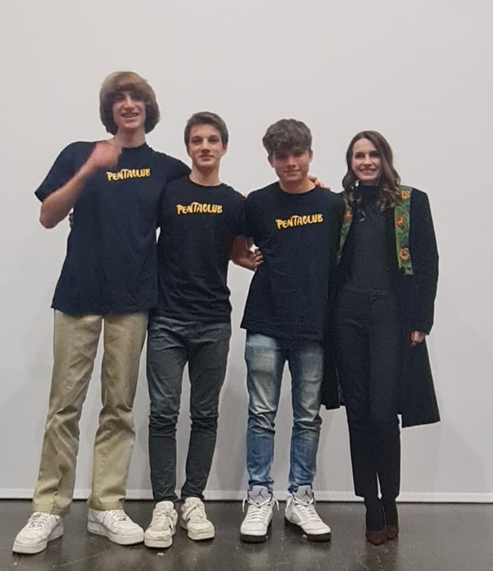 Tre studenti del Liceo Calasanzio nel cast del cortometraggio Pentaclub di Roberto Strazzarino