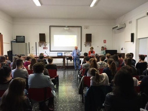 Albenga, gli studenti del Liceo Bruno &quot;imprenditori di loro stessi&quot; con il progetto della fondazione &quot;Color Your Life&quot;