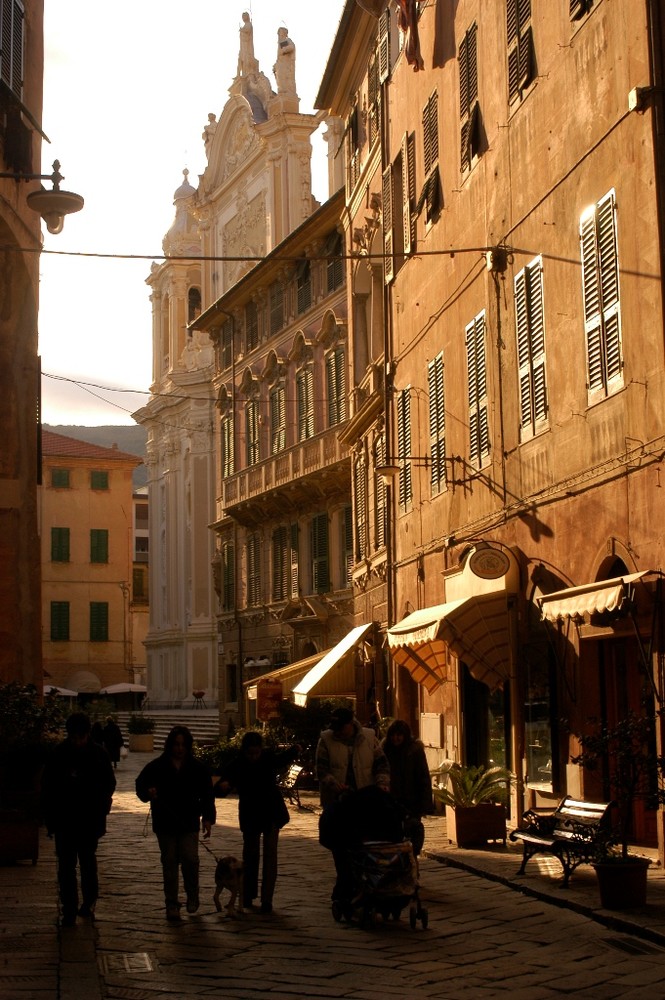 Immagine di repertorio: il centro di Finalmarina (photo Merlo)